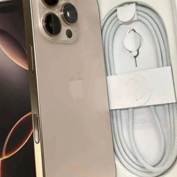 Iphone 16 pro max - Picture 3 of 3